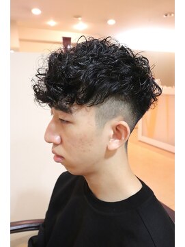 カズ 中津店(KAZU) スペインカール  メンズパーマ