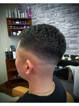 8番館 メンズ濡れパンスキンフェード