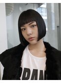 オン眉の切りっぱなしボブ/ミニボブ/スリークボブ