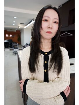 シクネ 新潟駅 万代(SHICUNE) ユウダイ★新潟/万代 顔まわりカット ハッシュカット レイヤー