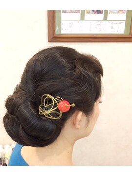 あだち美容室 アンフローリア(en fleurir) 結婚式やパーティーなど、着物でもお洋服でもオッケー！