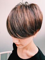 ベニヤボンドストリート(Beniya BOND STREET) フレンチガーリー×バレイヤージュ×前下がりショート