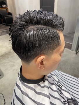 エフエム 明大前(FM) バーバー 刈り上げショート/アップバング/フェードカット