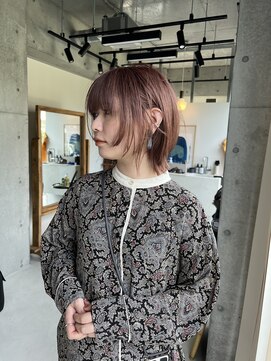 エー(a.) ピンク