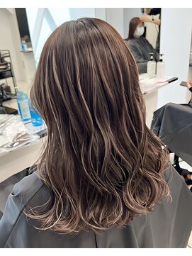 ディモアンド 表参道(Dimo&) ハイライトバレイヤージュグラデーションカラー白髪ぼかし