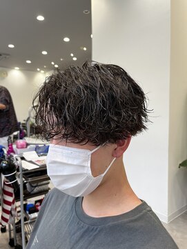 オーシャントーキョー 仙台(OCEAN TOKYO) ツヤウエット波巻きパーマメンズヘアセンターパート仙台