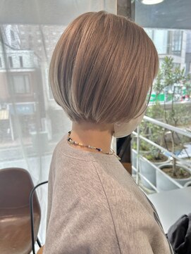 ヘアーアンドメイク ビス(HAIR&MAKE bis) やわらかハイトーンベージュ☆ももこ