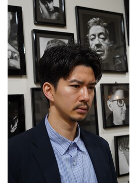 オブヘアーギンザ(Of HAIR GINZA) カット　パーマ　フェード　シェービング　ヘッドスパ