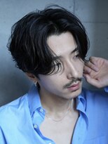 レタッチバイフィフス(RETOUCH by fifth)&nbsp;シャドウパーマ毛流れヘアセンターパートニュアンスパーマ原宿