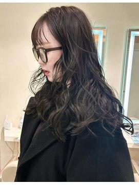 オーパスバイアンブルリュクス 池袋(Opus by ambleluxe) グレージュ/ウェーブスタイリング/ロング