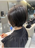 広がる髪を抑える丸みショート/30代/40代/50代[藤沢/ショート]