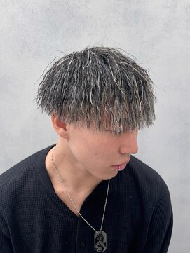 ルースト 西院店(ROOST) MEN’S HAIR/パイルツイスト/ホワイトハイライト/円町眉毛CUT