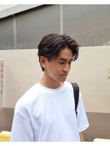 シーンバイラッド ヘルム(SCENE by RAD helm)&nbsp;清潔感抜群！ビジネス向けセンターパートツーブロック