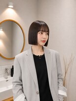 フォト 新宿三丁目(foto)&nbsp;髪質改善縮毛矯正地毛風ストレート切りっぱなしボブ