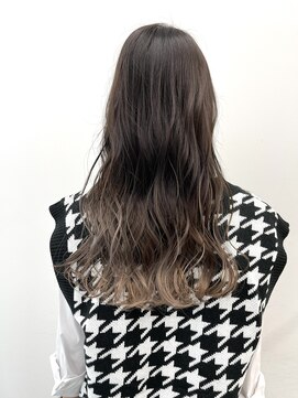 アライブ キチジョウジ(ALIVE Kichijoji) 隠せるミルクティーベージュグラデーションカラー