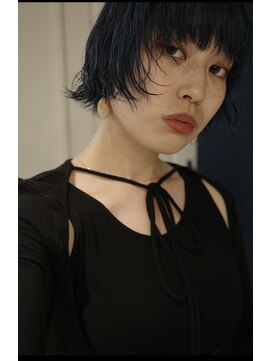 ロッソサンテ(rosso sante) ブルーブラック×ニュアンスパーマ　ボブ