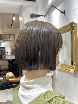 リビュー(re view) 「ミニボブ×オリーブカラー」