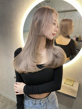 クヴェルアンドコー(Kvell&Co.) ミルクティーベージュ×レイヤーカット