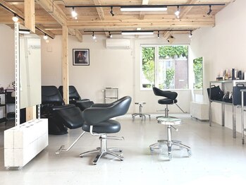 バウ(Baw)の写真/経験豊富なスタイリストだからこそ、「本当はやってみたかった」を叶えます。