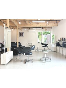 経験豊富なスタイリストだからこそ、「本当はやってみたかった」を叶えます。