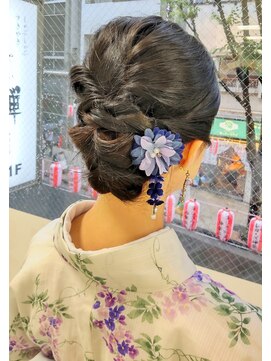 ヒデ美容室 夜の浴衣お出かけ