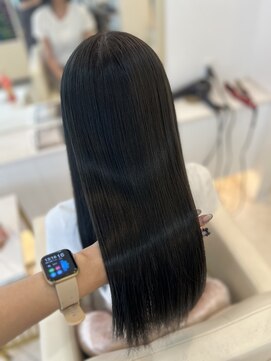 シャルム バイ アローズ 久留米店(CHARM BY AROSE) 黒髪暗髪ブルーブラックワンカール美シルエットロング20代30代