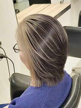 ヘルム(Helm) フェイスフレーミング[名駅/透明感カラー/Wカラー/ハイライト]