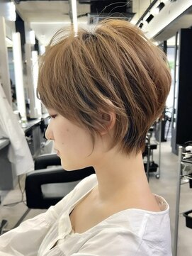 ブレス ヘアデザイン(BLESS hair design) 静岡ショートカット切りっぱなしボブくびれショートグレイカラー