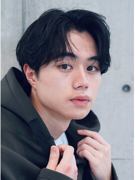 レタッチ バイ フィフス 天神大名(RETOUCH by fifth) 福岡天神メンズフェザーパーマフェザーショートスパイラルパーマ