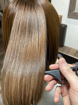 ユーリカ リチェルコ 四天王寺前夕陽ケ丘店 髪質改善カラー/ベージュ