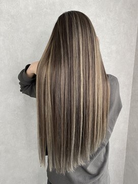 エル オオサカ 心斎橋店(L. OSAKA) アッシュベージュ_外ハネボブハイライトカラー_Y39