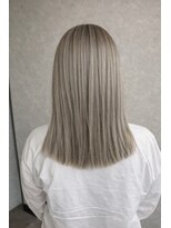 コタ 水戸(COHTA)&nbsp;レイヤーカットミルクティーベージュブリーチなしダブルカラー