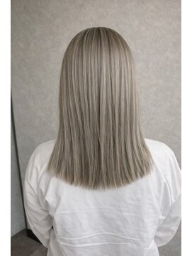コタ 水戸(COHTA) レイヤーカットミルクティーベージュブリーチなしダブルカラー