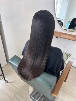 マーレン(MaRlen)の写真/【天満橋/髪質改善/縮毛矯正】半個室でゆったり過ごせる落ち着いた空間