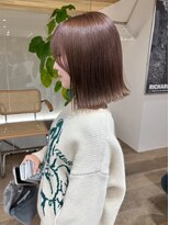 ラロ(raro) ブリーチなしダブルカラーヘーゼルベージュ外はねボブ