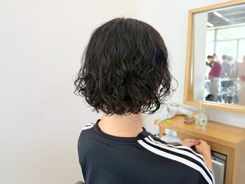 クラップス アミ 金沢八景 金沢文庫(CLAPS ami)の写真/柔らかく上品にまとまるデジタルパーマが大人女性に人気◎[金沢八景/金沢文庫/杉田/髪質改善/ダブルカラー]