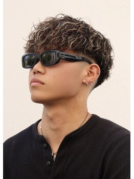 バズフロー バイ ディーアンドティー(BUZZ FLOW by D&T)の写真/【4/1NEW OPEN】「カラー提案」の強さが自慢！あなたの個性を引き出すデザインカラーをご提案★