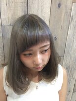 トムキャット(TOM CAT)&nbsp;【新宿TOMCAT】短めバング/グレージュミディアム