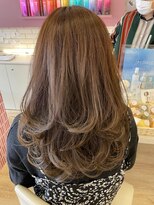 ステラ 久我店(stella)&nbsp;レイヤーカット ニュアンスカラー/くすみベージュ/30代40代50代