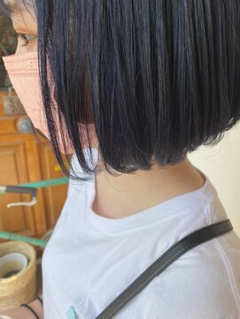 パディントン(Paddington) クールネイビー♪スタイリッシュボブ☆透明感と軽やかさ◎