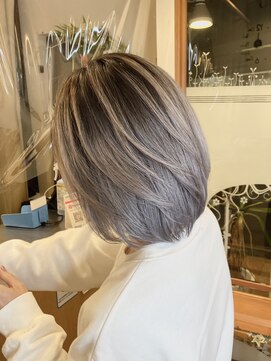 ヨハ ヘア パートナー(YOHA hair PARTNER) ◎ホワイトシルバーバレイヤージュ　@shoki_yoha