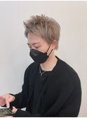ホワイトベージュ アップバングショート