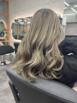 エイトサッポロ 札幌大通り店(EIGHT sapporo) ☆ハイライト×プラチナベージュ☆