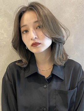 トルネード(TORNADO) 韓国風へア 外国人風へア くびれへア オリーブグレージュ A113