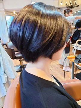 カミビトグロウ(kamibito glow) 20代30代40代髪質改善トリートメント艶感ショートボブ透明感