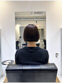 厚みのあるタイトなミニボブ