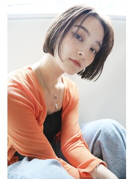 ギネス(Giness) 大人可愛いワンレンボブ「前髪アンブレラカラーこなれミディ」