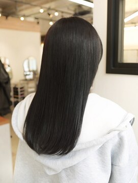 オルセン(OLSEN) ストレート/オリーブ/ベージュ/透明感/透け感/縮毛矯正