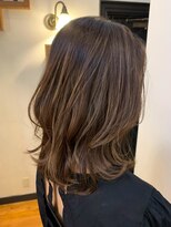 穀雨(Kokuu)&nbsp;大人シアーベージュミニウルフボブミディアムレイヤー