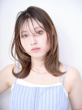 ヘアラウンジ ビーチ 青山 外苑前(hair lounge BEACH) ミディアムレイヤーナチュラルベージュ透明感カラー